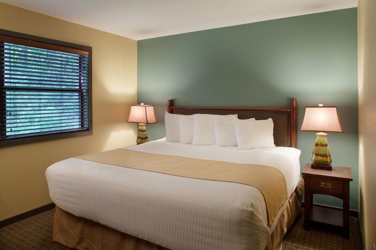 Bluegreen Vacations Christmas Mountain Village, An Ascend Resort Wisconsin Dells Eksteriør bilde