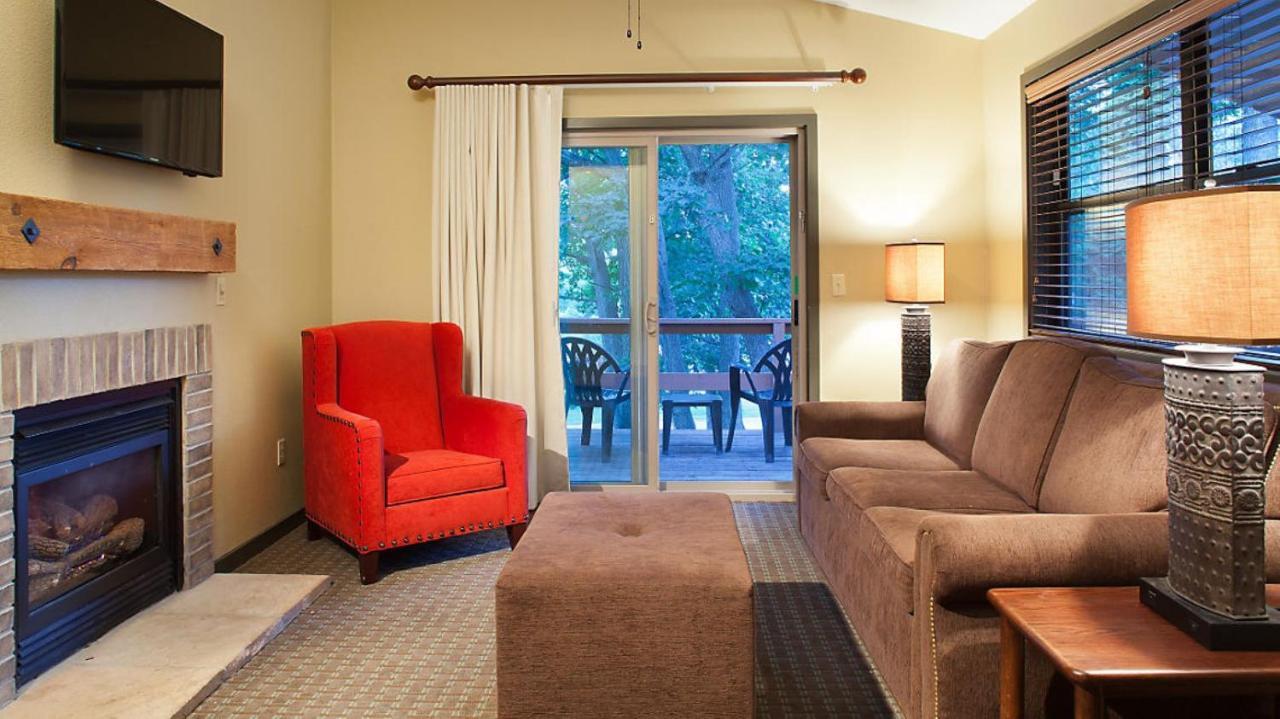 Bluegreen Vacations Christmas Mountain Village, An Ascend Resort Wisconsin Dells Eksteriør bilde
