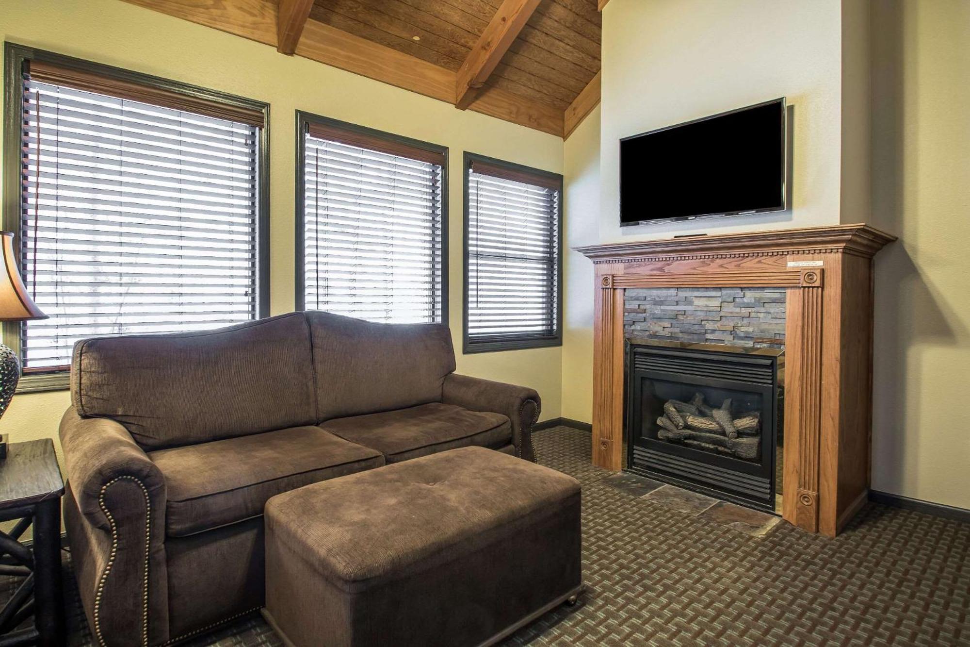 Bluegreen Vacations Christmas Mountain Village, An Ascend Resort Wisconsin Dells Eksteriør bilde